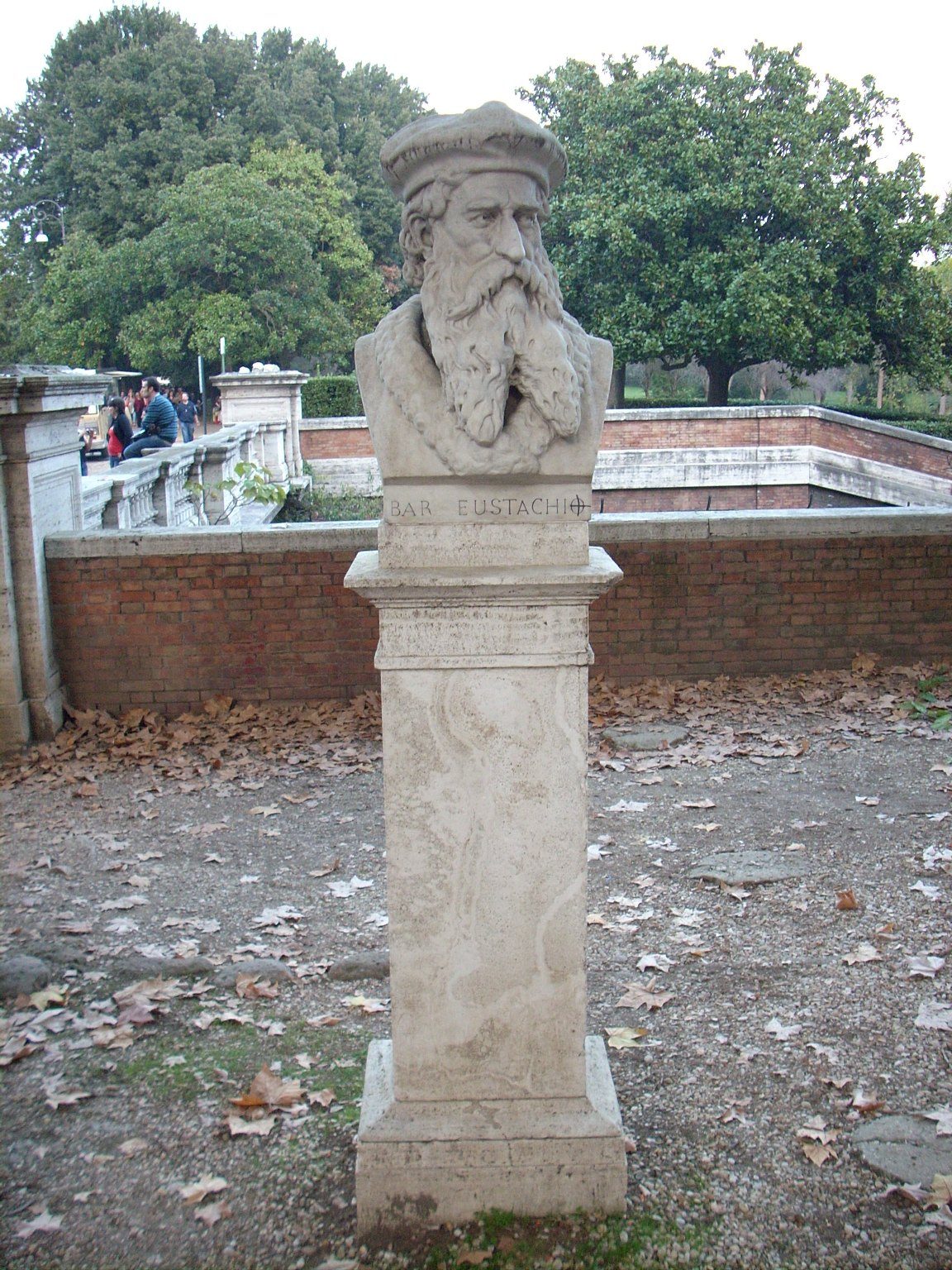 Bartolomeo Eustachi's bust, Pincio, Rome - 04.jpg